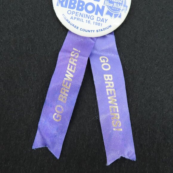 Milwaukee Brewers Opening Day 1981 Button Pin Ribbon County Stadium Pabst PBR - Picture 3 of 7